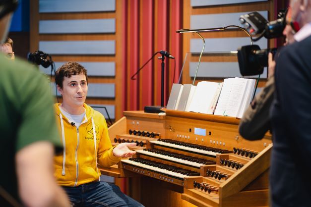 Ludwig Martin Jetschke an der Orgel