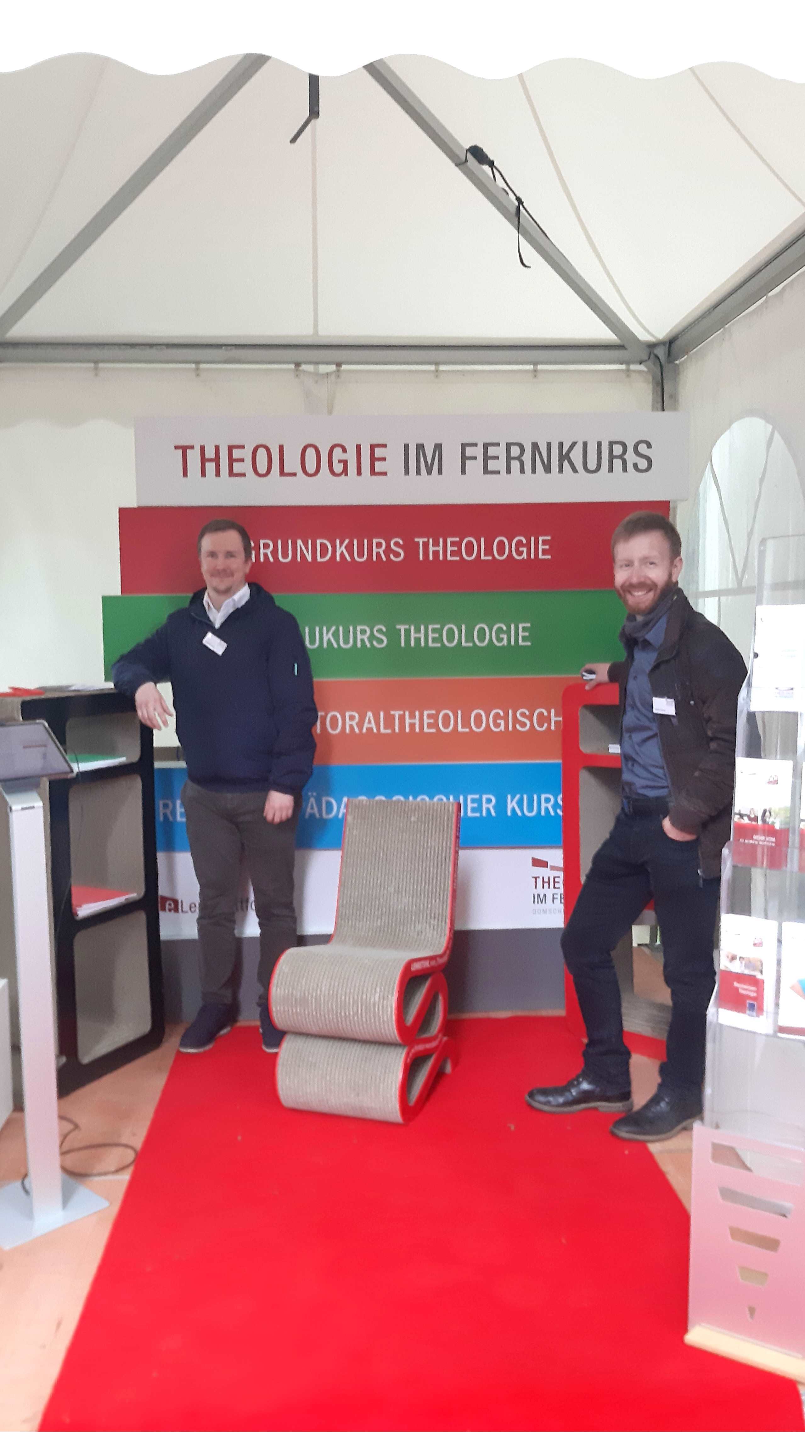 Stand Theologie im Fernkurs