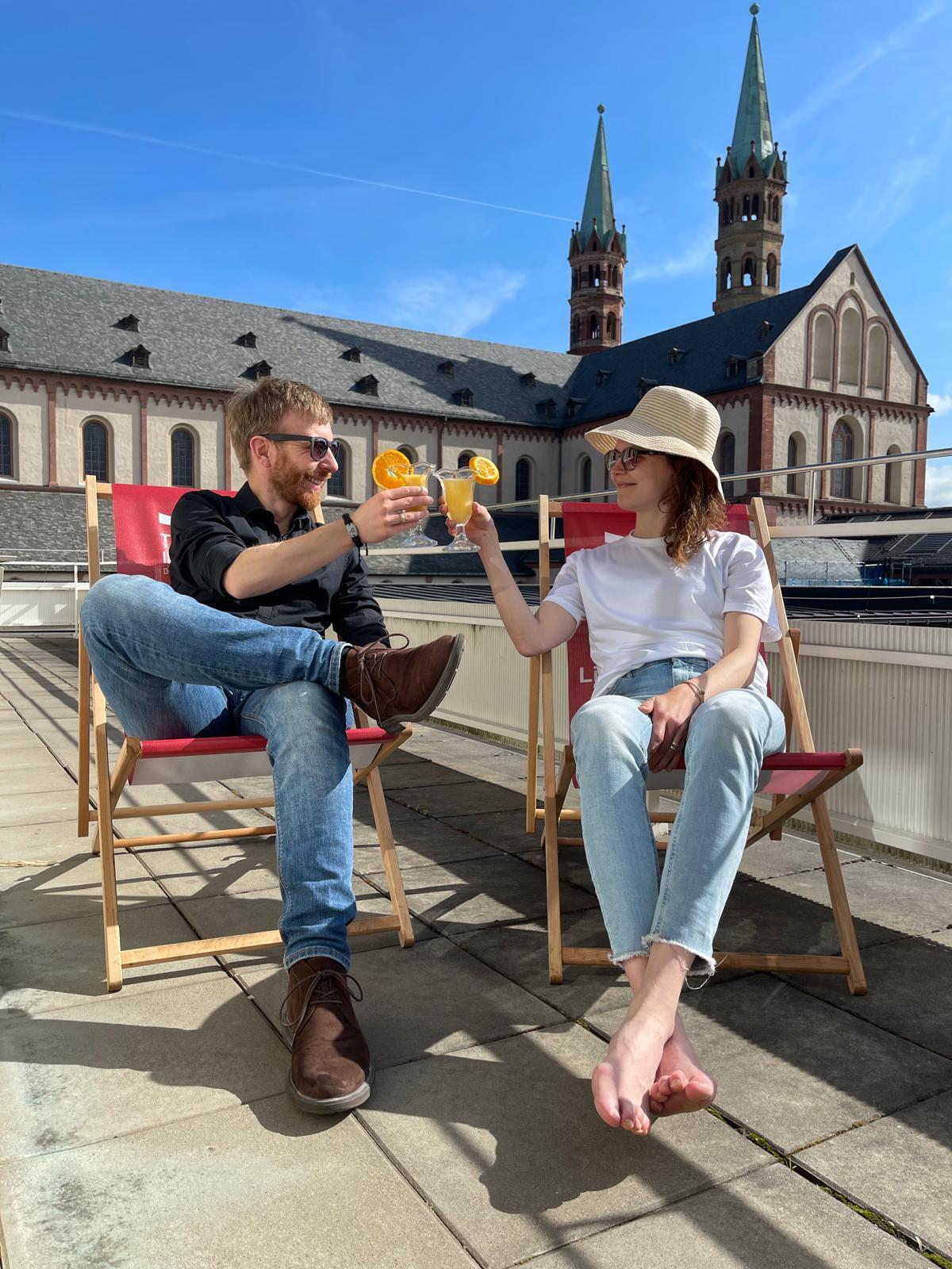 Martin Grimm und Dr. Verena Sauer, Bild: Theologie im Fernkurs