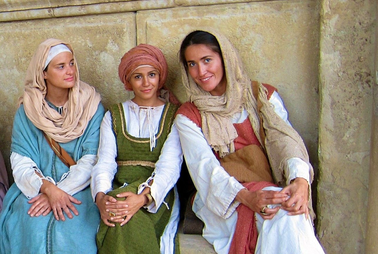 Frauengestalten im Alten Testament