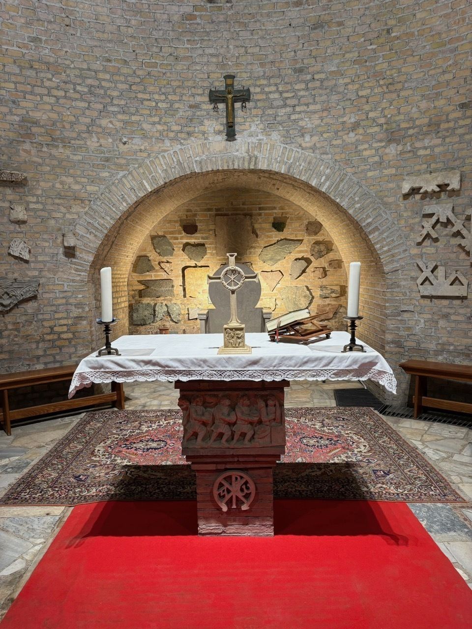 Altar der Basilica di San Silvestro