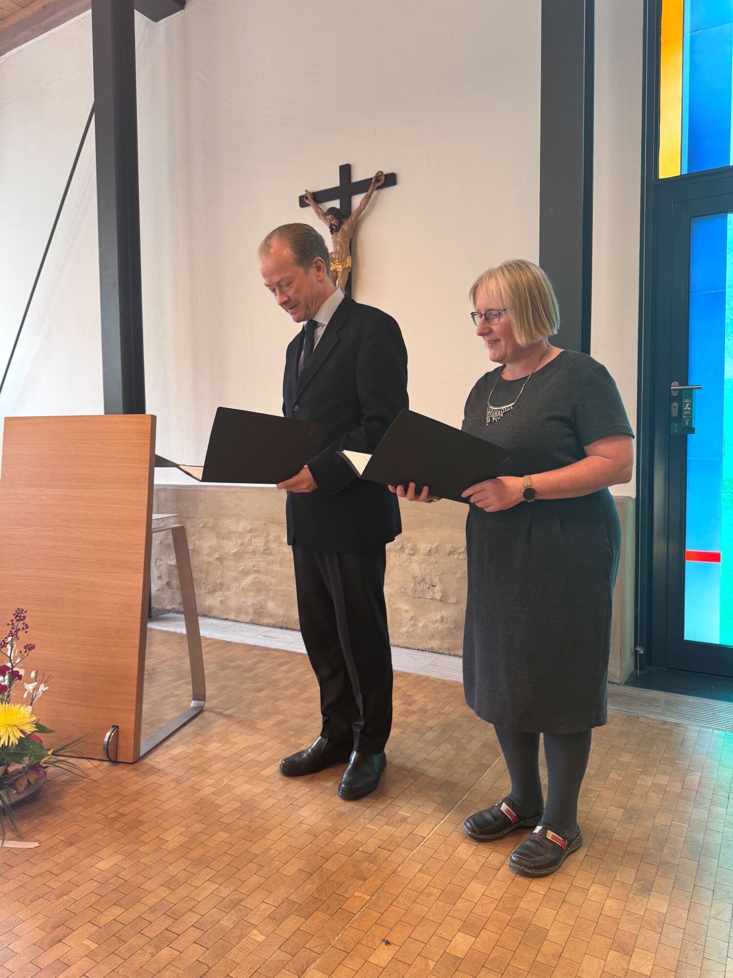Dr. Arne Koscielny und Carola Kunert bei ihrem Vortrag