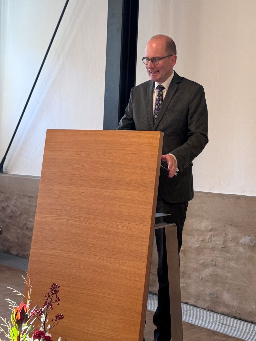 Dr. Stefan Meyer-Ahlen hielt die Festrede bei der Abschlussfeier